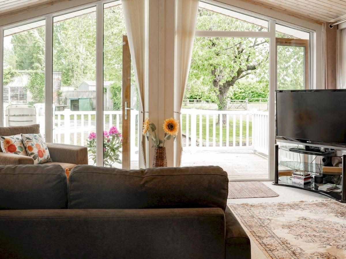 Pass The Keys The Lodge At Point House Farm - Sleeps Up To 6 เชสเตอร์ ภายนอก รูปภาพ