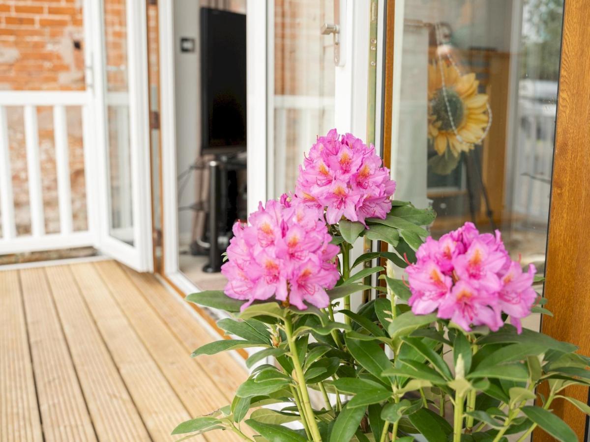 Pass The Keys The Lodge At Point House Farm - Sleeps Up To 6 เชสเตอร์ ภายนอก รูปภาพ