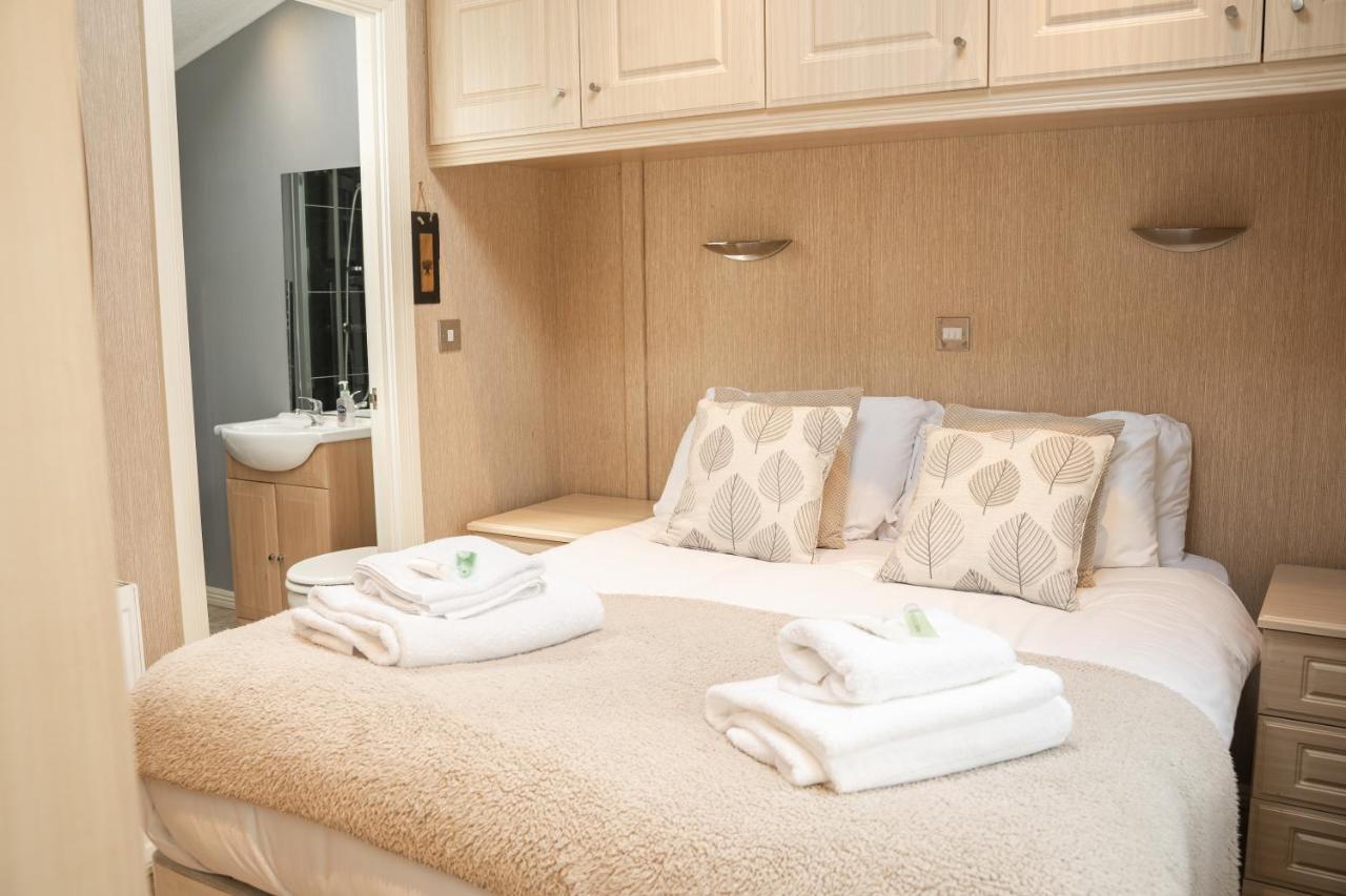 Pass The Keys The Lodge At Point House Farm - Sleeps Up To 6 เชสเตอร์ ภายนอก รูปภาพ